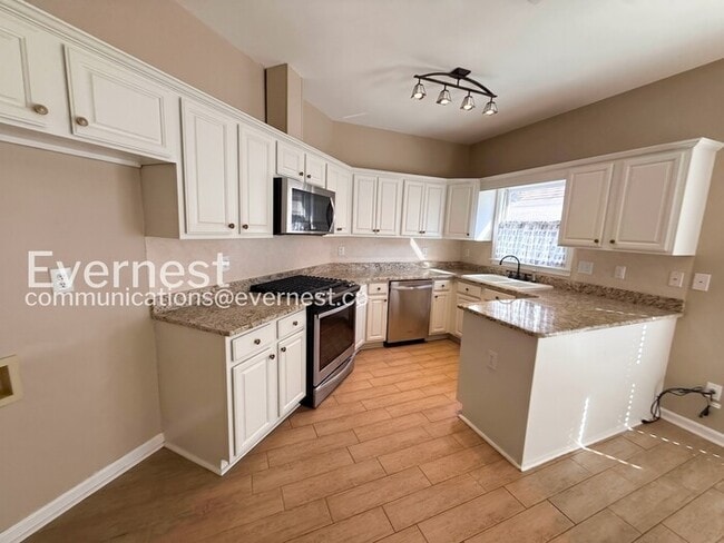 Building Photo - 1200 Berwick Rd