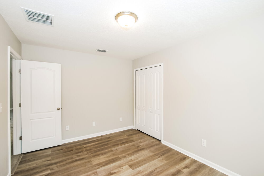 Building Photo - 252 Colorado Springs Way