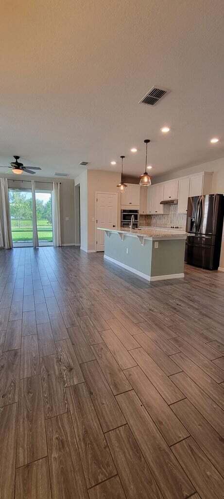 Building Photo - 5355 NW Pine Trail Cir