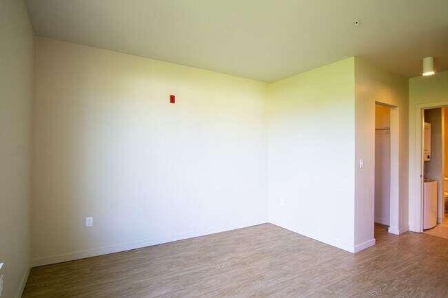 Building Photo - Spacious Urban 1 Bed Flat - North Portland...
