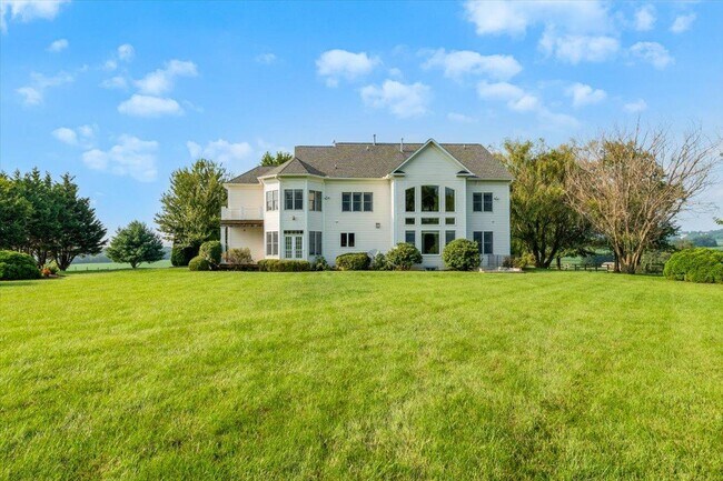 Building Photo - 6110 Holter Rd