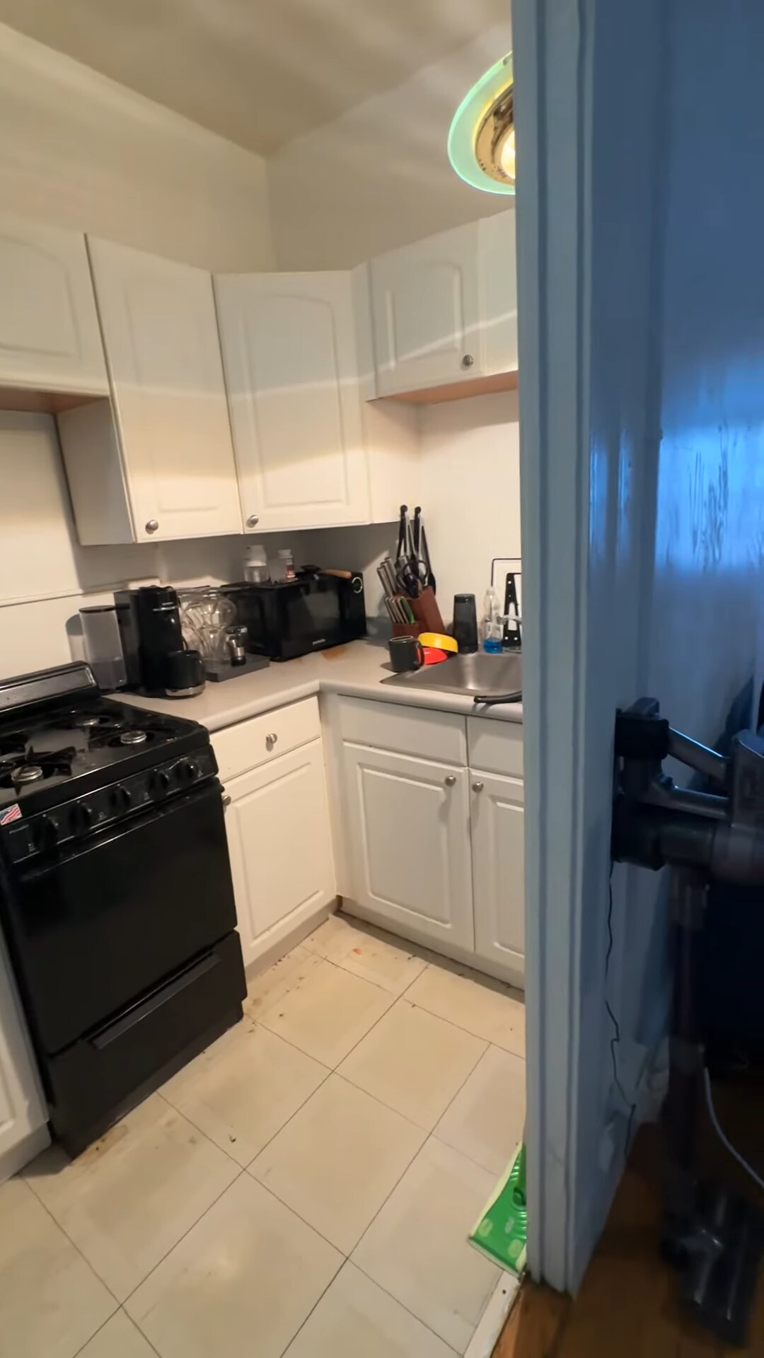 Building Photo - 81 Westland Ave