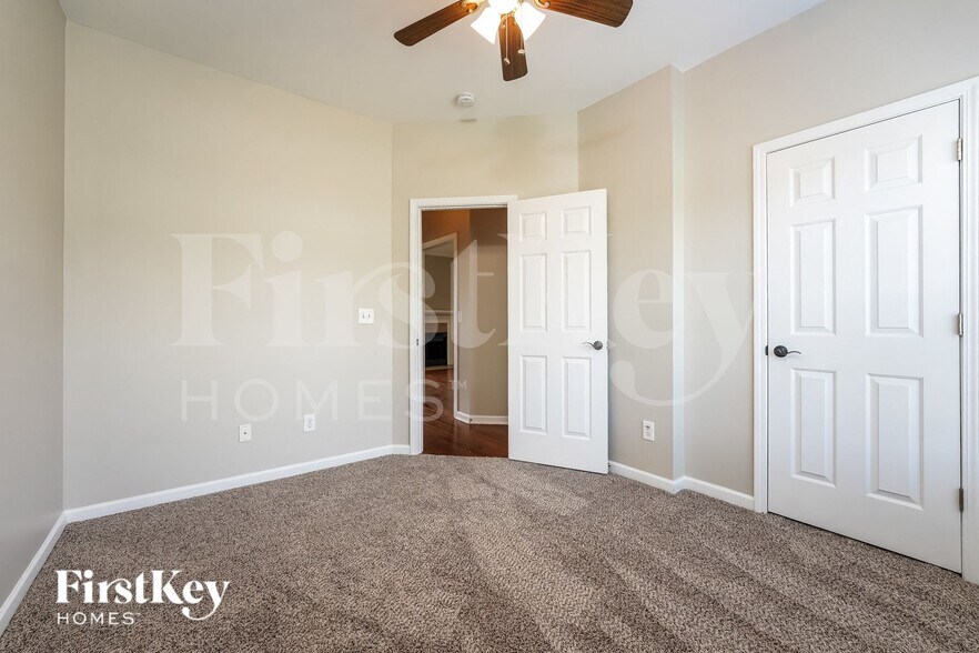 Building Photo - 7685 Eagle Lake Rd