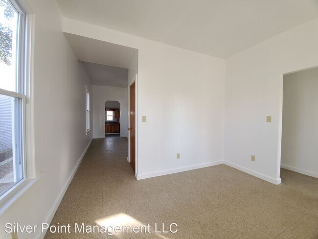Building Photo - 3 br, 1 bath House - 83 South Ave