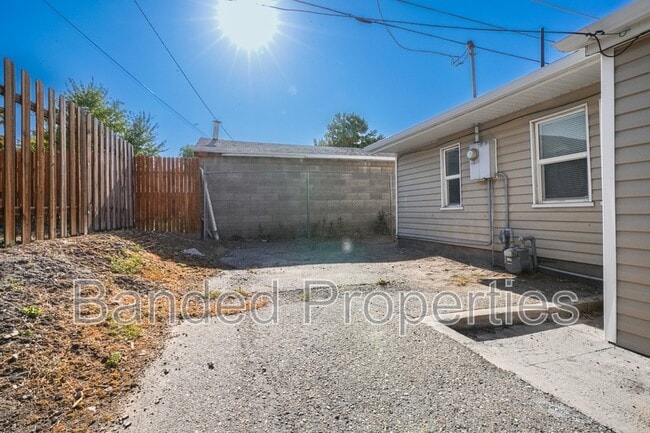 Building Photo - 8927 W 2800 S
