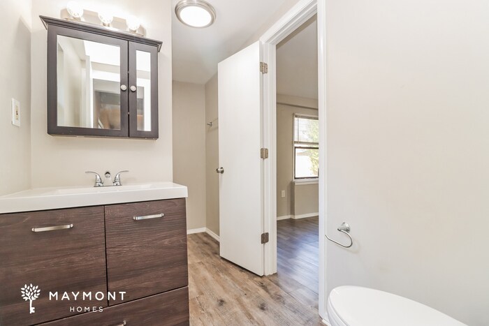 Building Photo - 2120 Catalina Dr