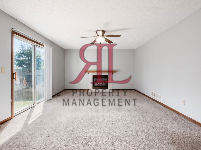 Building Photo - 9326 Tahoma St