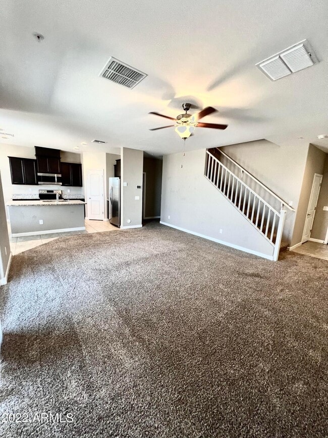 Building Photo - 1255 N Arizona Ave