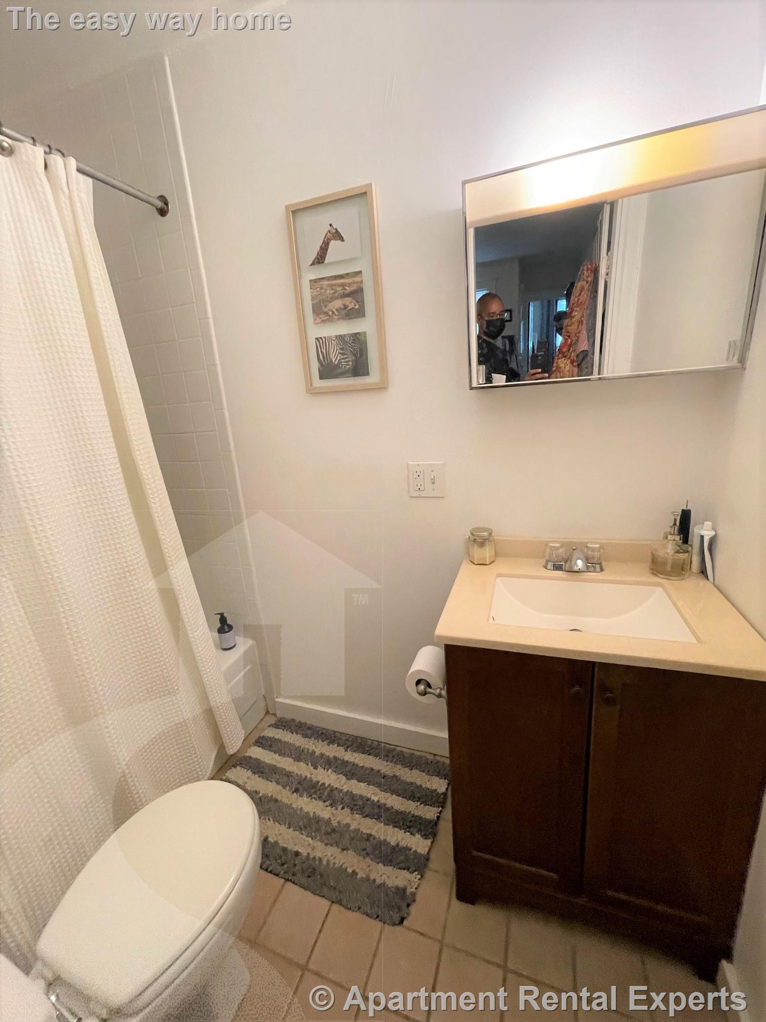 Building Photo - 40 Linden Ave