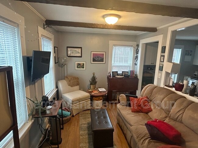 Building Photo - 6 Old Chester Rd