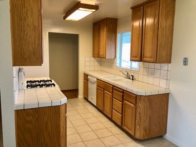 Building Photo - 7512 Wachtel Way