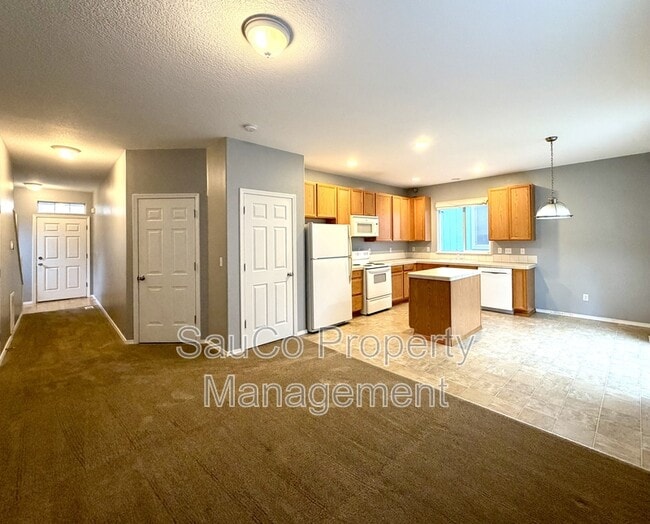 Building Photo - 4299 SE Averi Ct