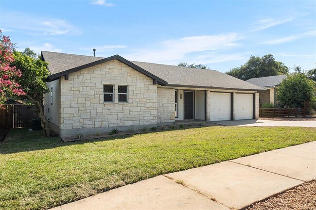 Building Photo - 4605 Beaver Creek Dr