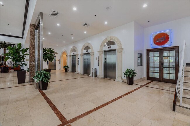 Building Photo - 19201 Collins Ave