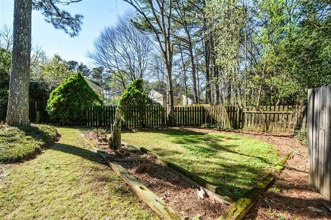Building Photo - 115 Arborfield Way
