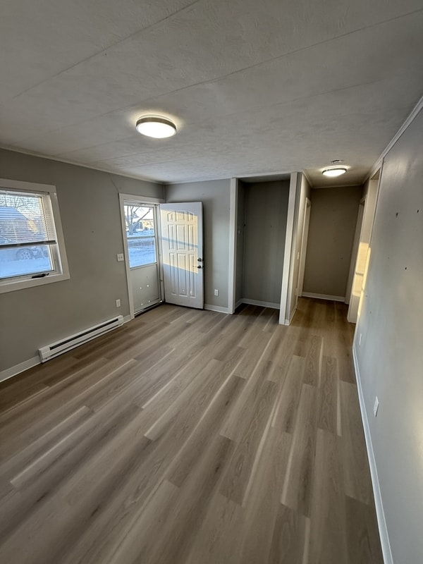 Building Photo - 1126-1128 Sunset Ave