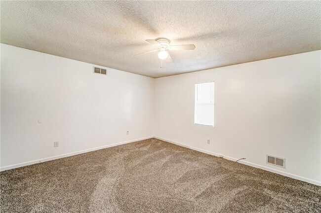 Building Photo - 4355 E Paulding Dr