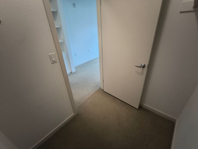 Building Photo - $500 MOVE IN SPECIAL!!! LUXURY 2 BEDROOM CONDO IN DOWNTOWN WALNUT CREEK, CA!