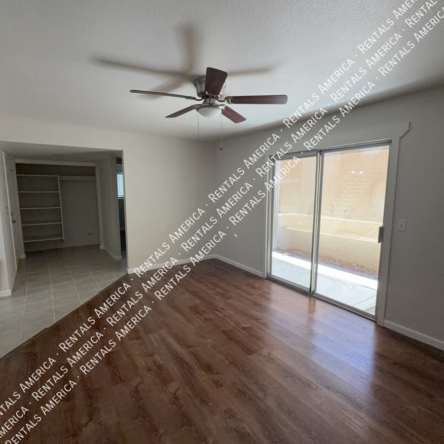 Building Photo - 520 N Stapley Dr