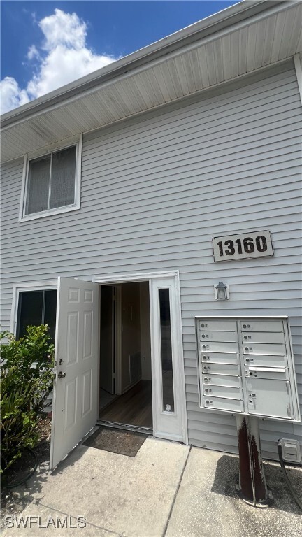 Building Photo - 13160 Kings Point Dr