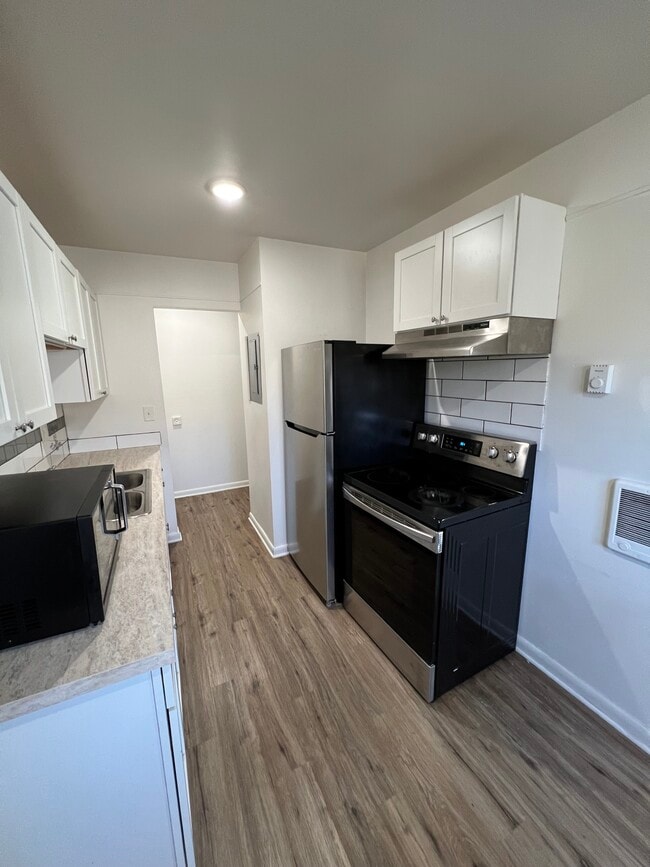 Building Photo - Highland Holmes Apartments