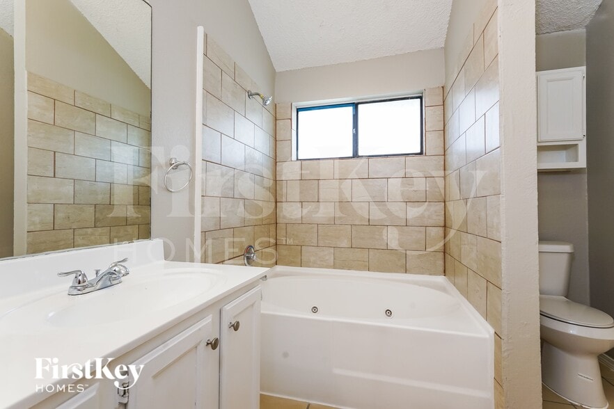 Building Photo - 5334 Riverport Dr