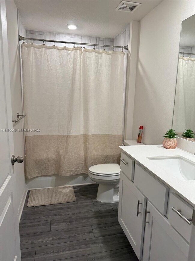 Building Photo - 3902 SW Brunswick St