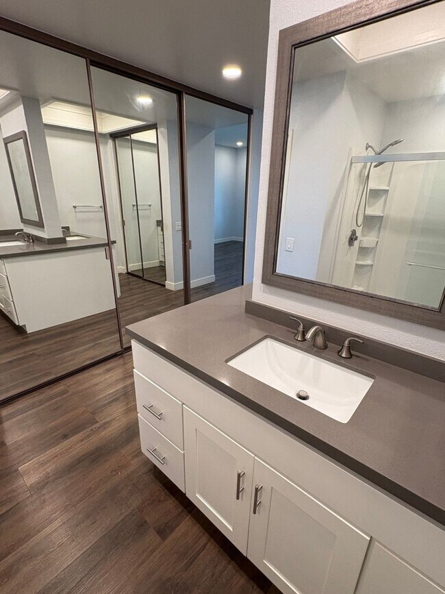 Building Photo - Serenity awaits in this upgraded 2 bedroom...