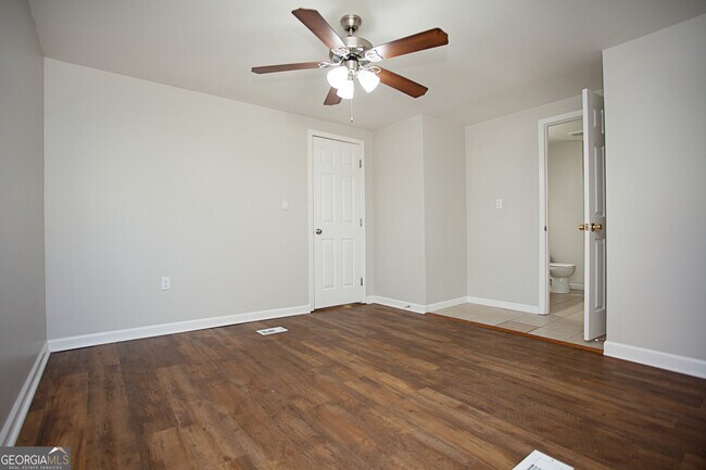 Building Photo - 1801 Marie Way