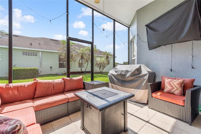 Building Photo - 3180 Stonehurst Cir