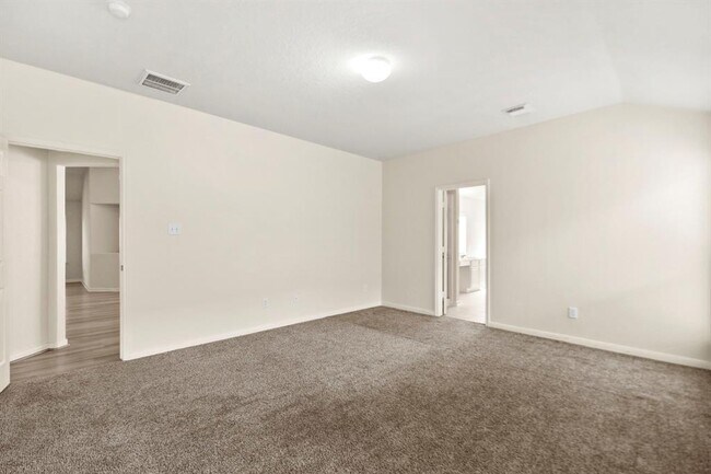 Building Photo - 3619 Slocom Dr