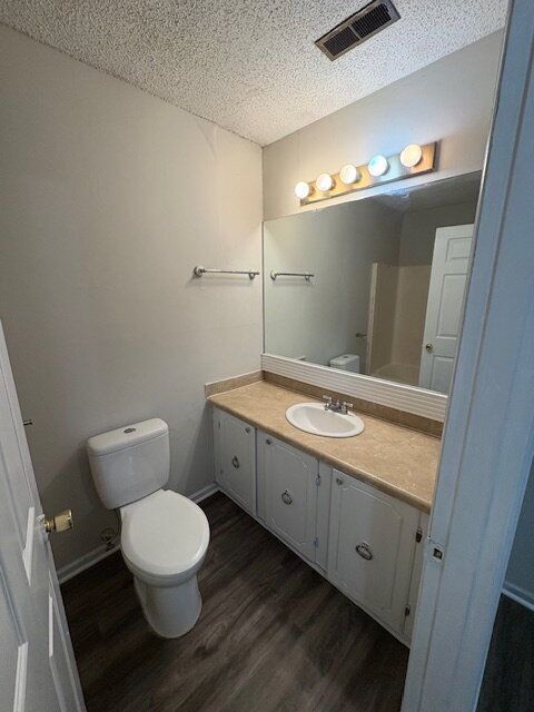 Building Photo - 126 Oakmont Dr