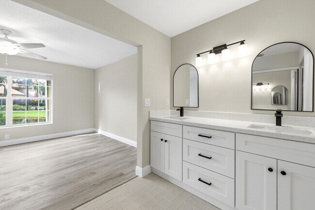 Building Photo - 3357 Jog Park Dr