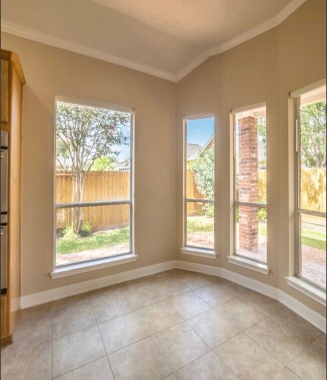Building Photo - 5019 Shining Creek Ct