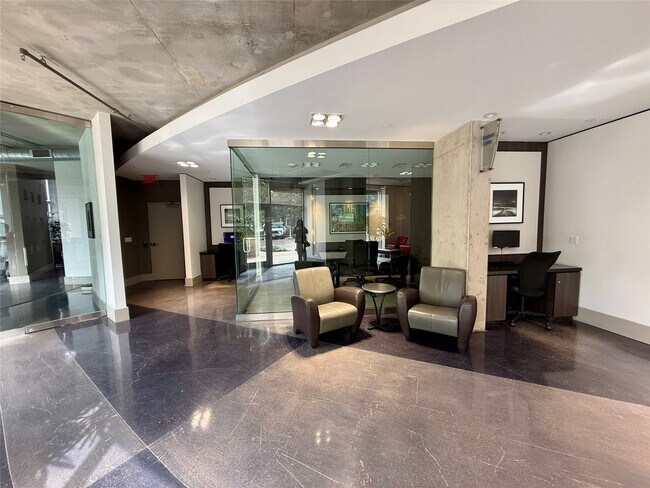 Building Photo - 1901 Post Oak Blvd