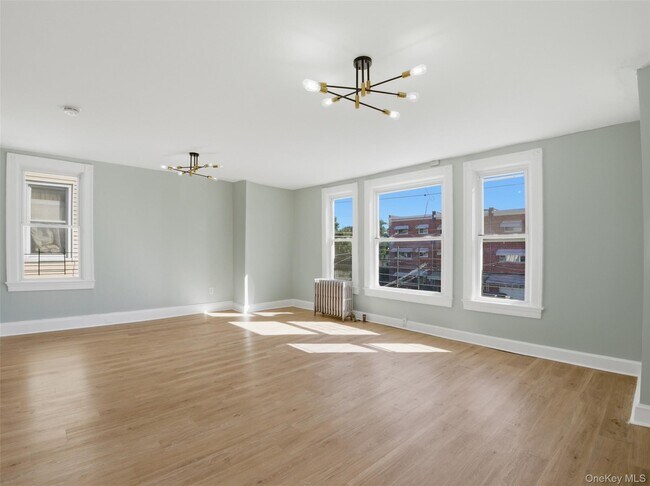 Building Photo - 406 S 3rd Ave