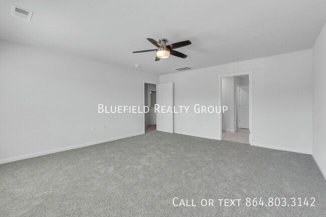 Building Photo - 107 Ashwood Wy