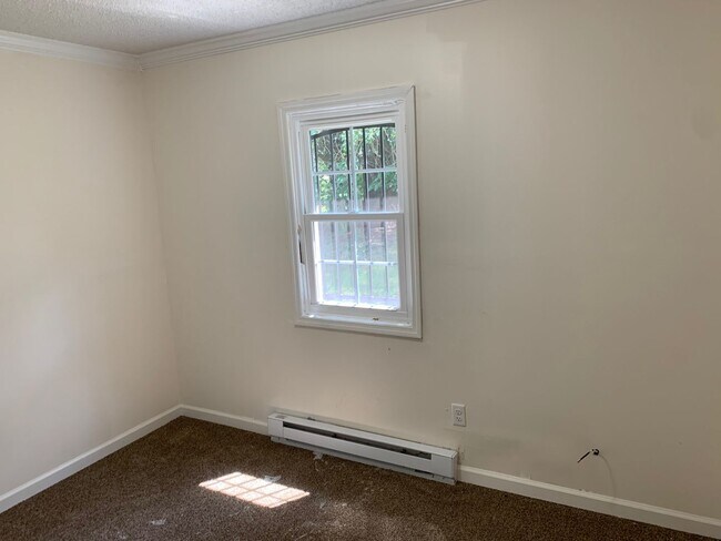 Building Photo - Main1212 A-B-C