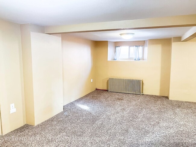 Building Photo - Charming 3bed/3bath home in Historic Fort Russell District