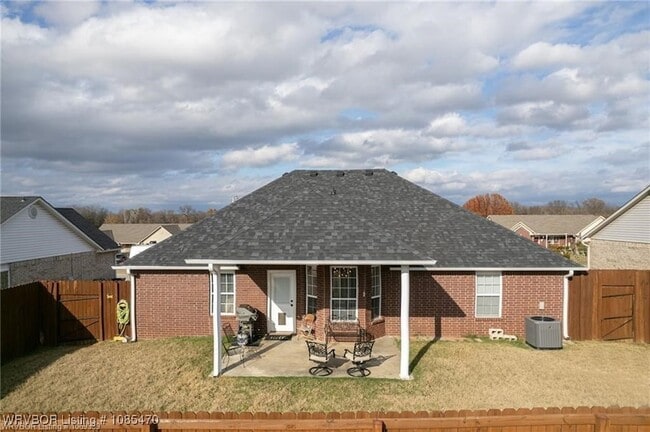 Building Photo - 400 Bordeaux Cir