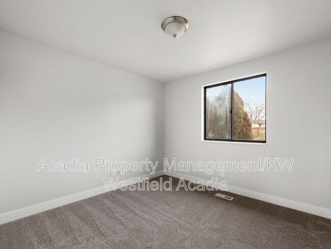 Building Photo - 1117 N 980 W St