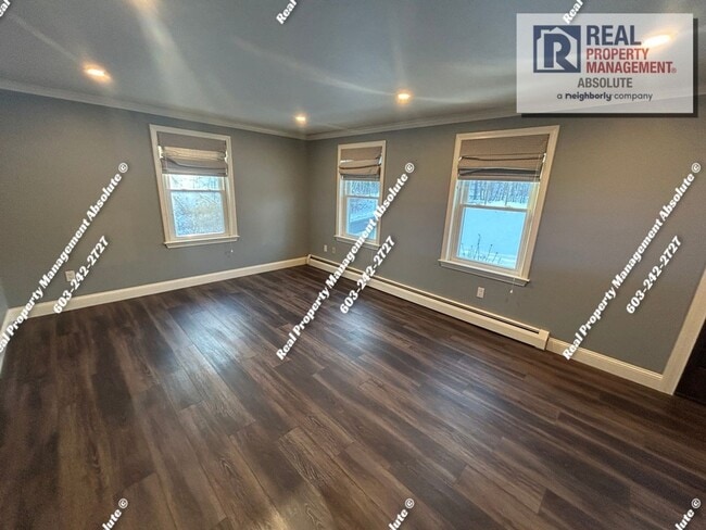 Building Photo - 44 Pinewood Rd