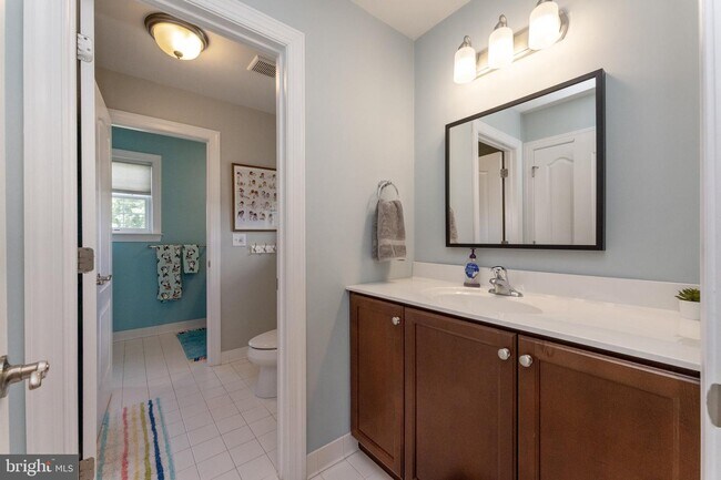 Building Photo - 921 Putting Green Cir