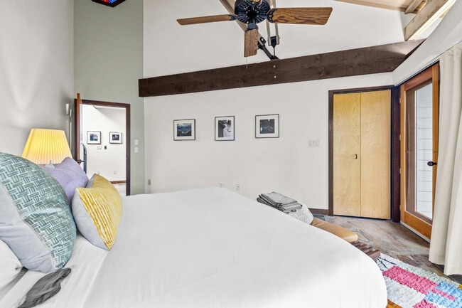 Building Photo - 1816 Bear Spgs Wy