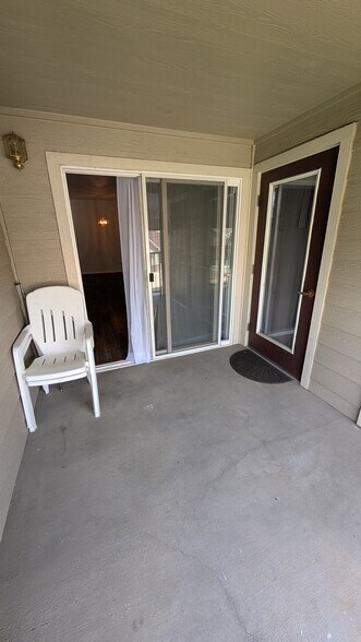 Building Photo - 2894 W Riverwalk Cir