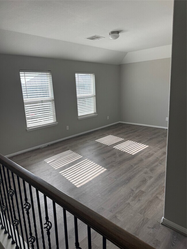 Building Photo - 8814 Alpine Wood Wy