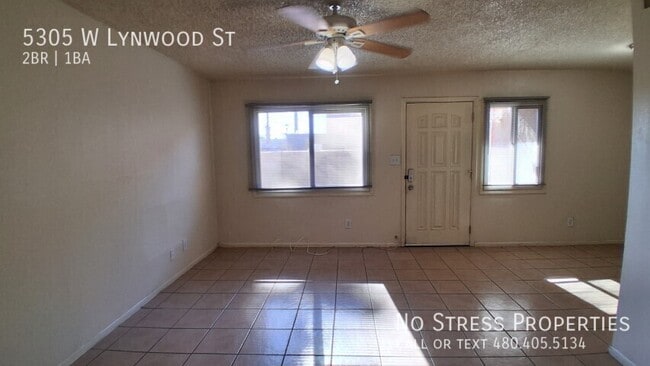 Building Photo - 5305 W Lynwood St