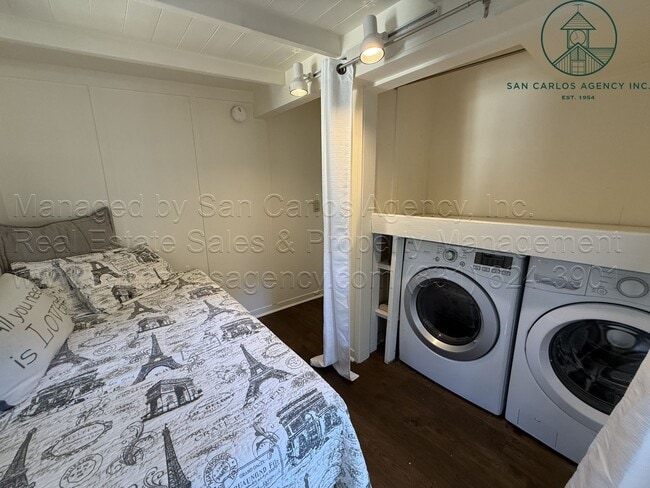 Building Photo - Adorable Three Bedroom Downtown Carmel-by-...