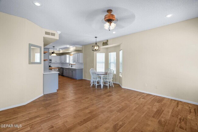 Building Photo - 6384 Franklin Gate Dr