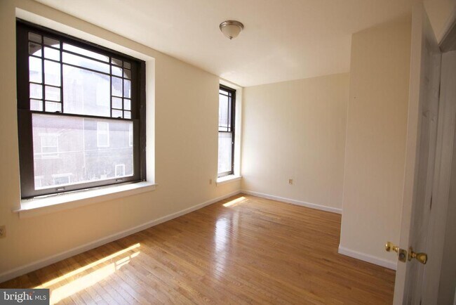 Primary Photo - 1522 N 17th St